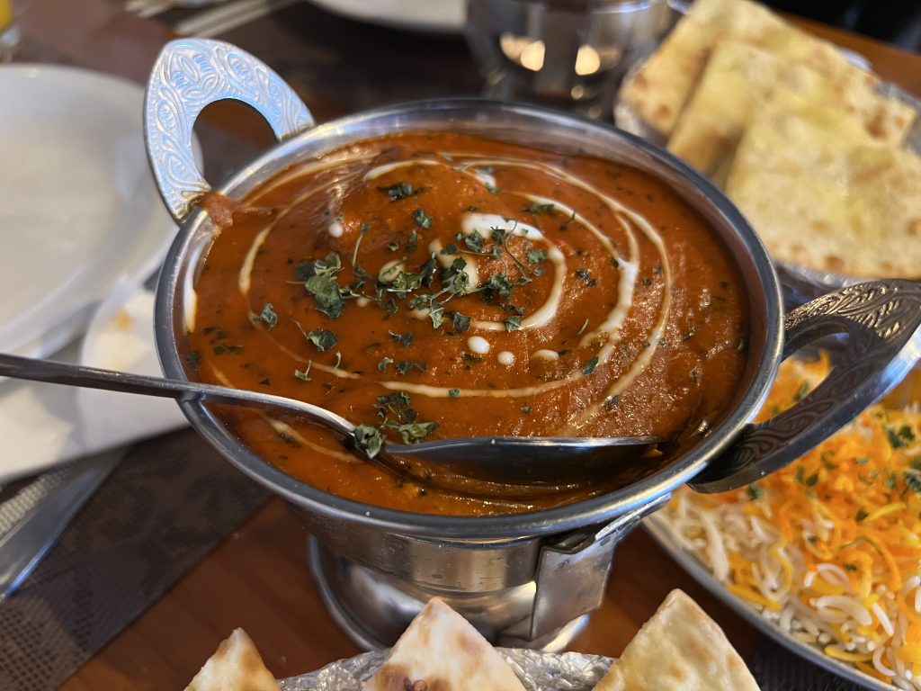 Creamy chicken tikka masala dish