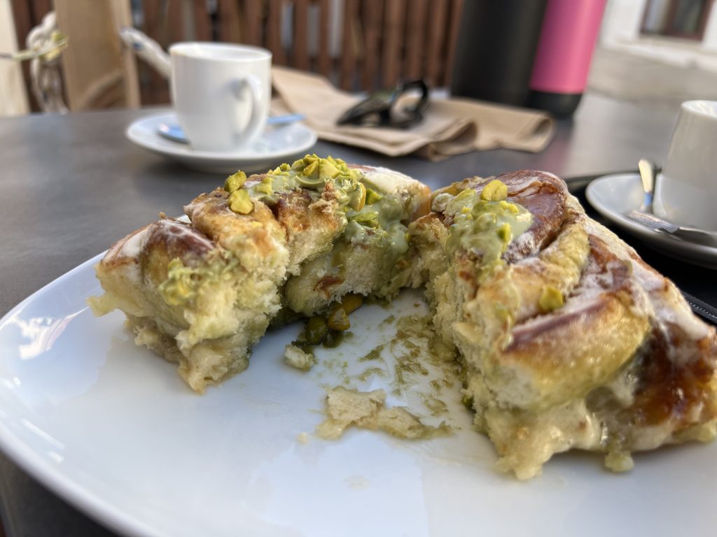 Pistacho Cinnamon Roll Cinnaroma Bakery Loule