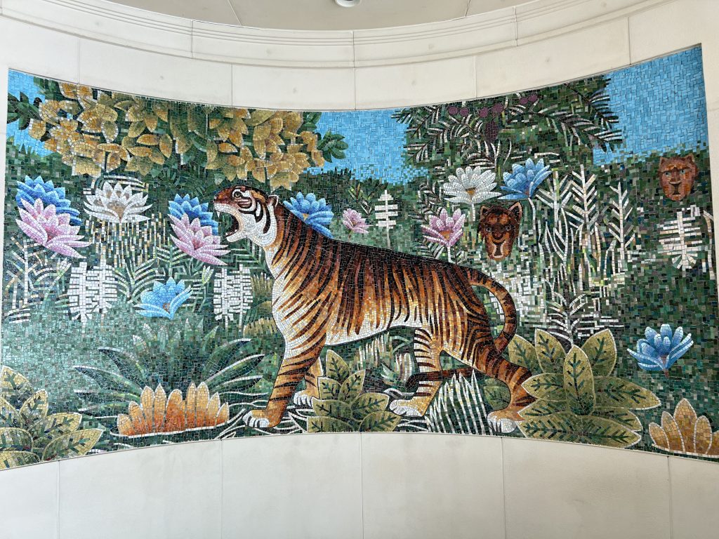 Art Hunt Free Activities Royal Caribbean Independence of the Seas Review