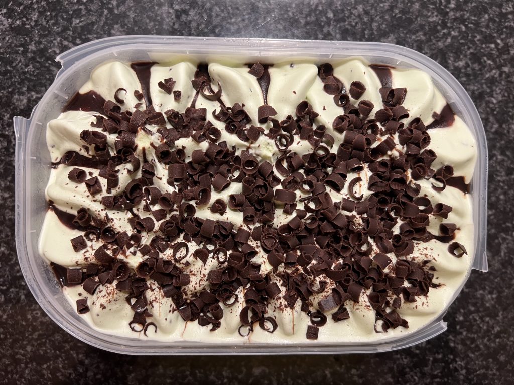 Chocolate Ribbons on top of Mint and Chocolate Swirl Ice Cream — Continente Ice Cream Menta e Chocolate Review