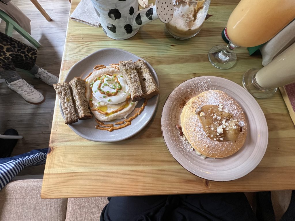 Executive Brunch and Pancake Stack at — Cowie Lisbon Brunch Review