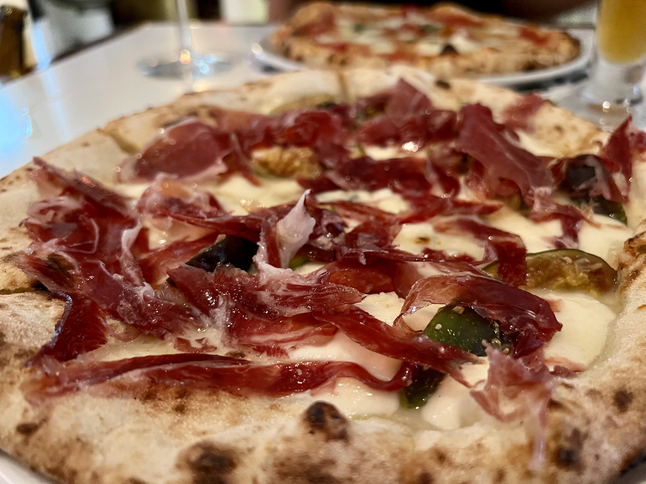 Best Pizza in Lisbon — Our Favorites So Far (With Photo Reviews)