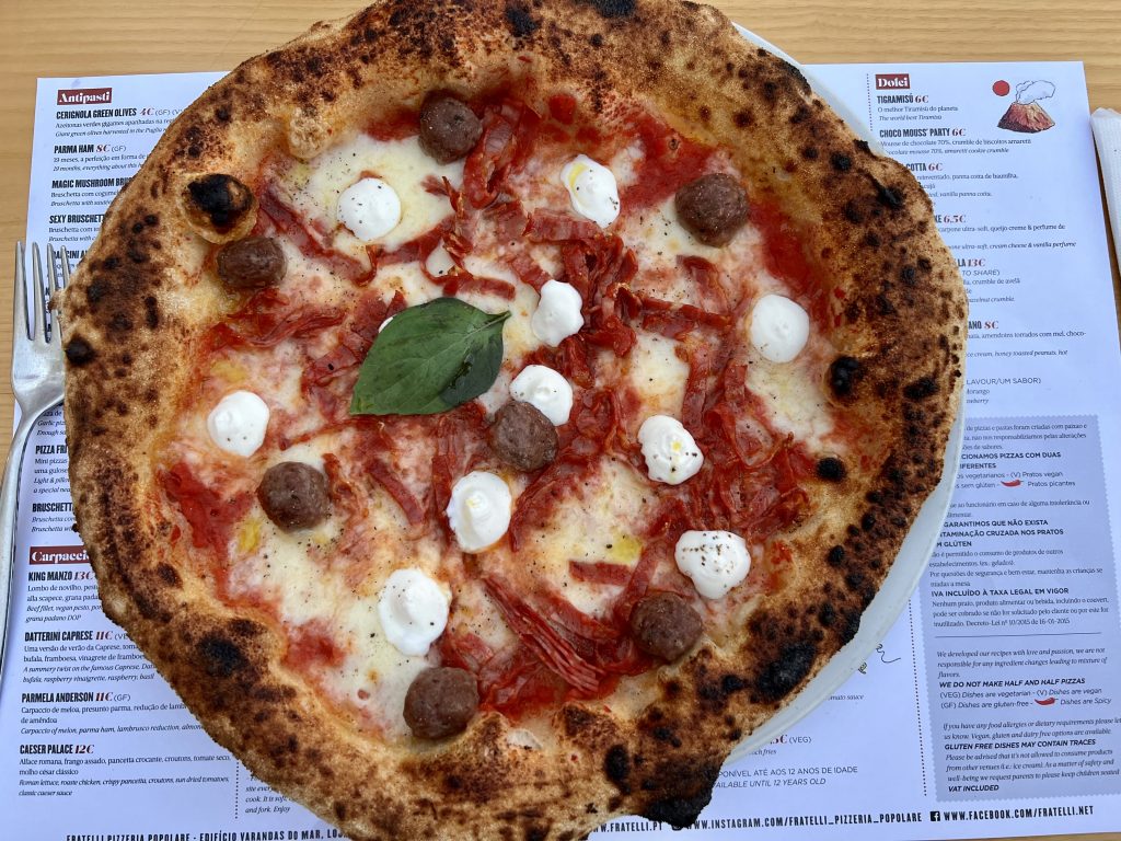 Delicious Meatball and Fior di Latte Neapolitan Pizza in Ohlos de Água Beach at Fratelli Pizza Popolare