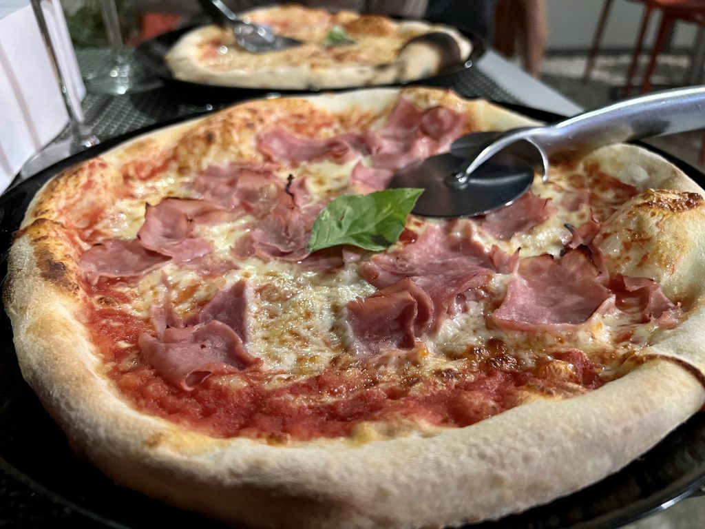 Prosciutto Pizza at Gusto'zza Pizzeria in Quarteira, Portugal
