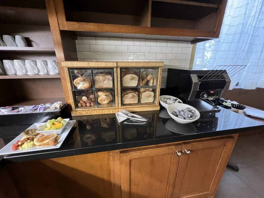 Breakfast Buffet — Hyatt Place Fort Lauderdale Cruise Port Hotel Review