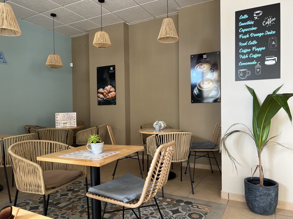Cute Interior Rattan Chairs and Lamps — Almalusa Brunch in Armação de Pêra, Portugal