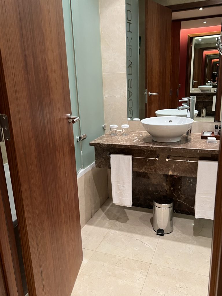 Bathroom at Lagoas Park Hotel Oeiras — Porto Salvo — Lisbon Hotel Review