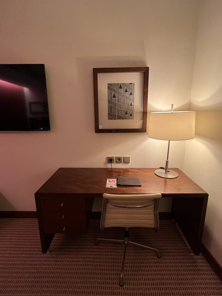 Work Space at Lagoas Park Hotel Oeiras — Porto Salvo — Lisbon Hotel Review