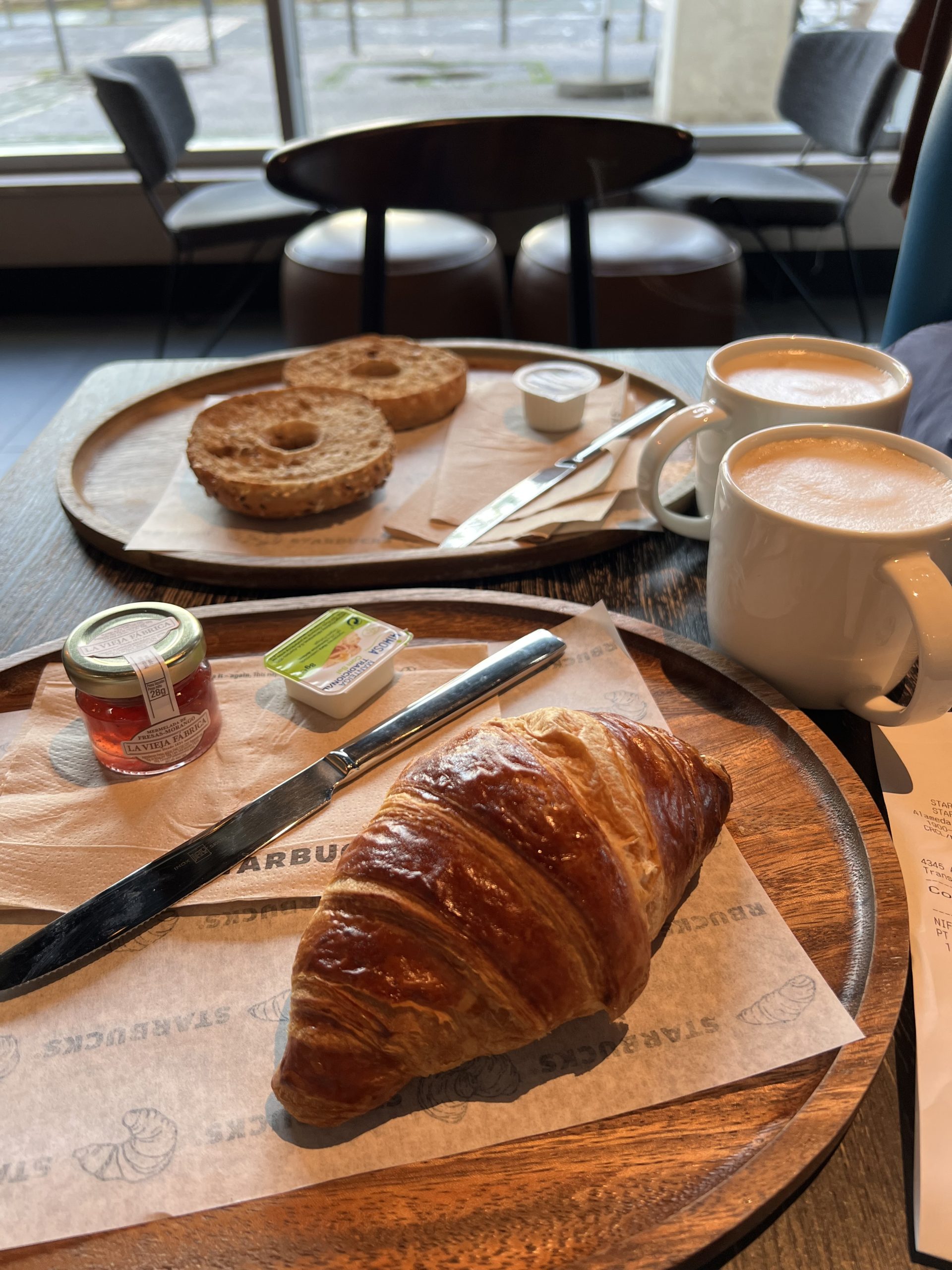Starbucks Lisbon Parque das Nações Review — Breakfast Deal & Artsy Hand Painted Mural