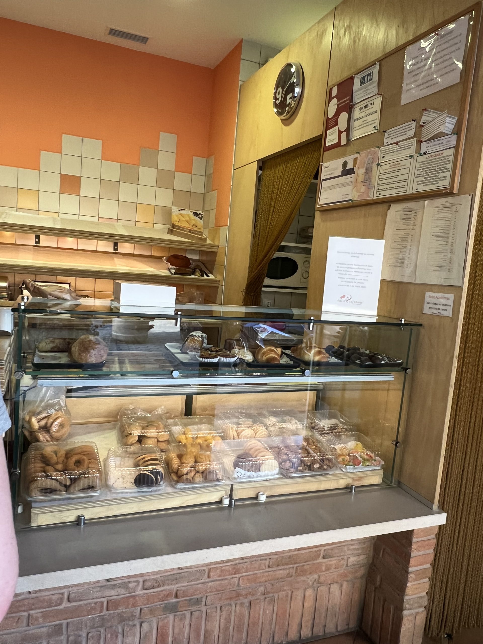 Pão d’Avó Maria — A Charming Cafe in Portimão, Portugal