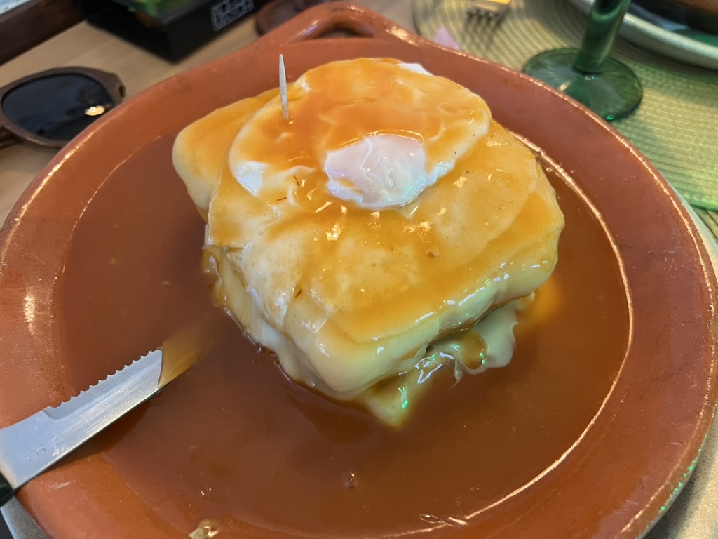 Francesinha Traditional Portuguese Dish at Recanto do Ze — Armacao de Pera Restaurant Review