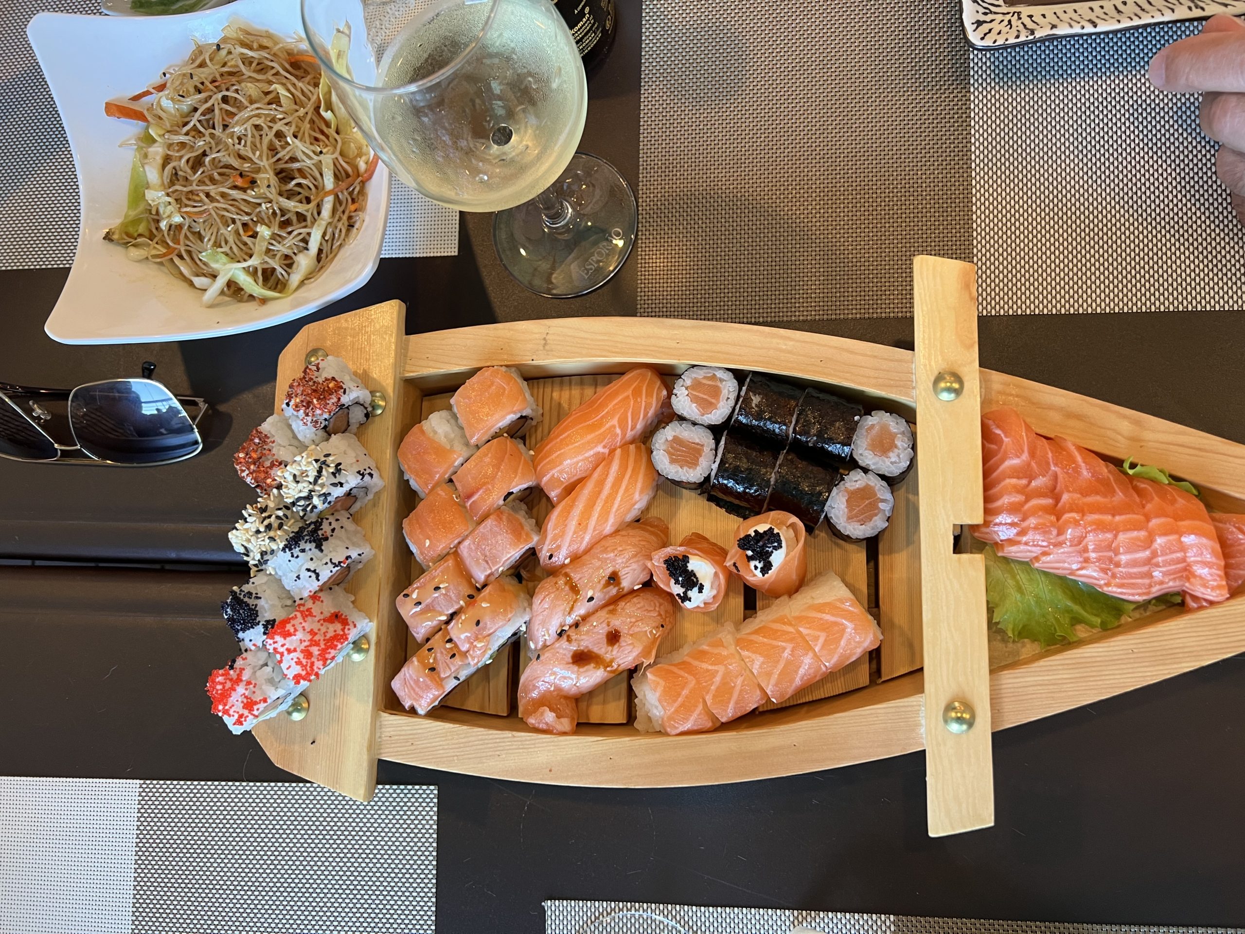 Sushi Fixe — Lisbon Unlimited Sushi Restaurant Review