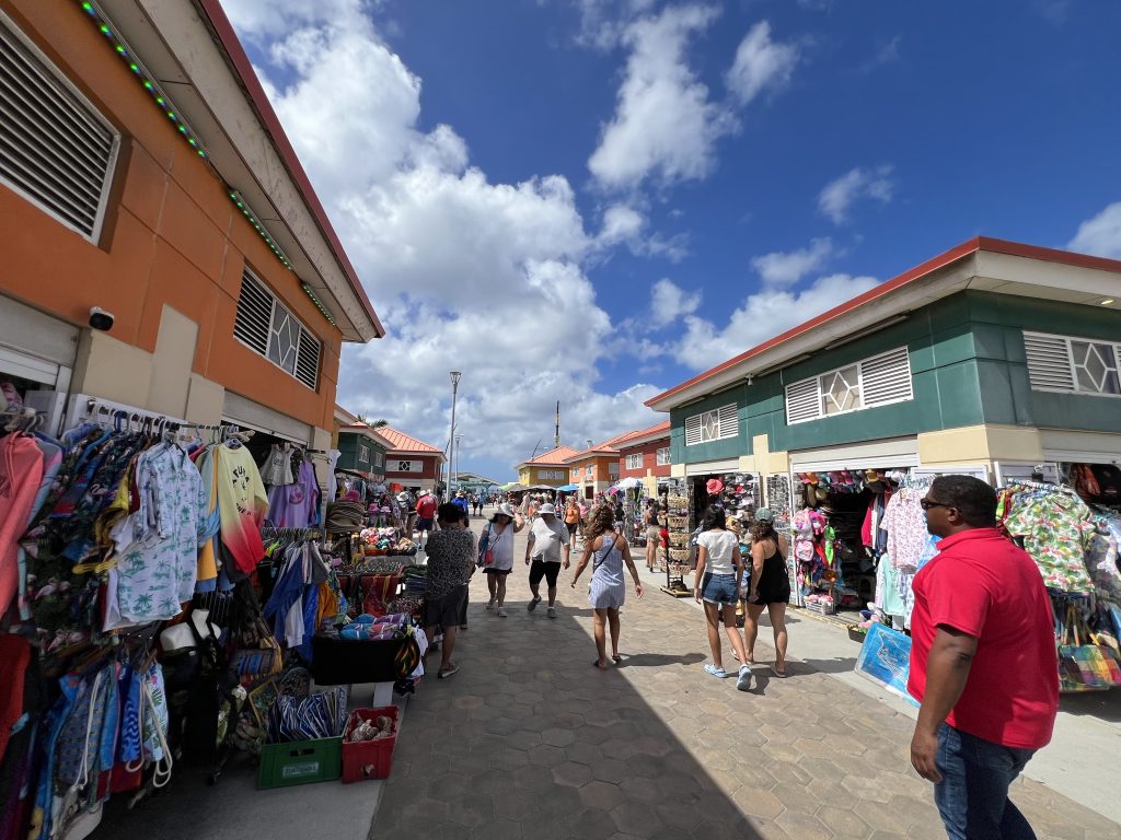 Oranjestad Cruise Port — One Day in Aruba Cruise Port on Symphony of the Seas