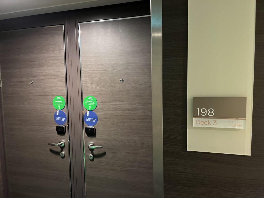 Symphony of the Seas Oceanview Cabin 3198