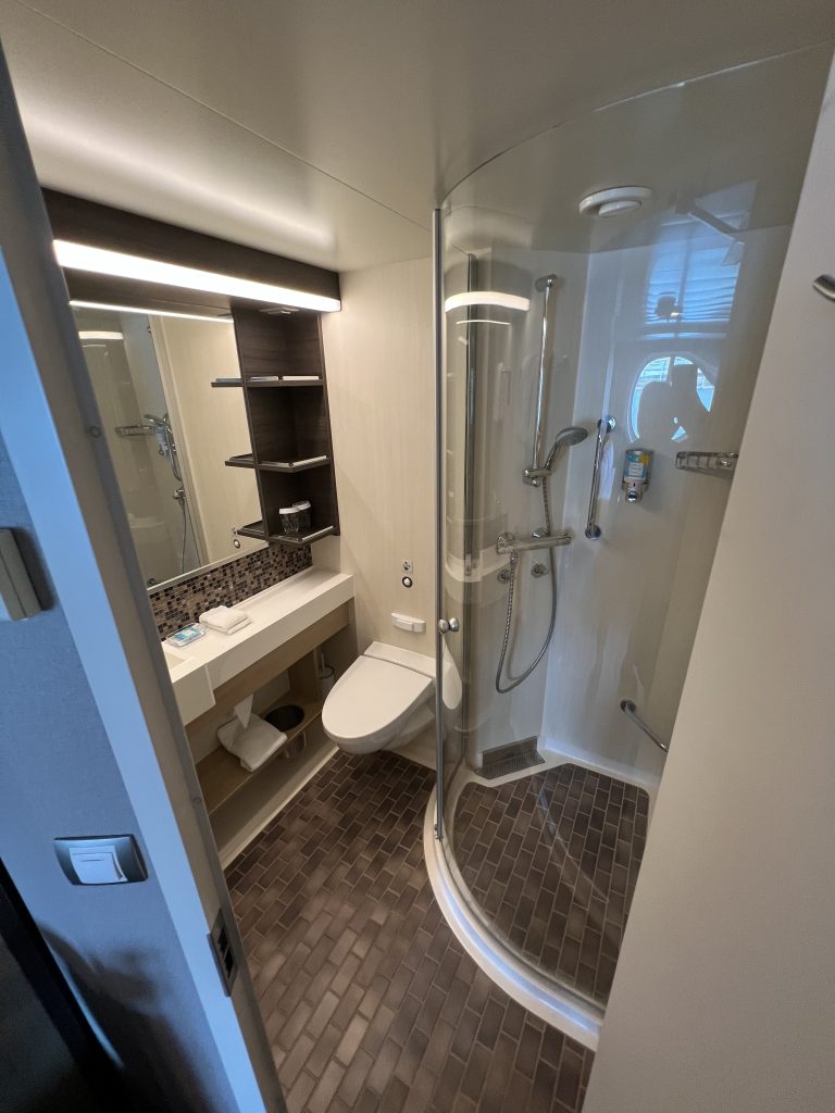 Bathroom in Symphony of the Seas Oceanview Cabin 3198