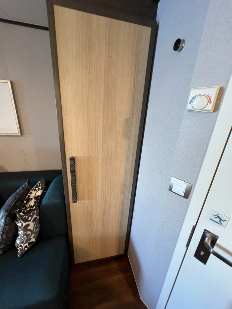 Thermostat Symphony of the Seas Oceanview Cabin 3198