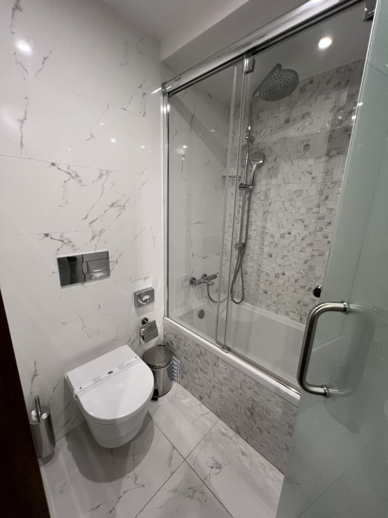 Shower and Toilet at Turim Saldanha — Lisbon Hotel Review