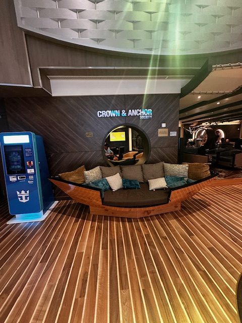 Crown & Anchor Society — Utopia of the Seas Review — Cruise UGC Creator