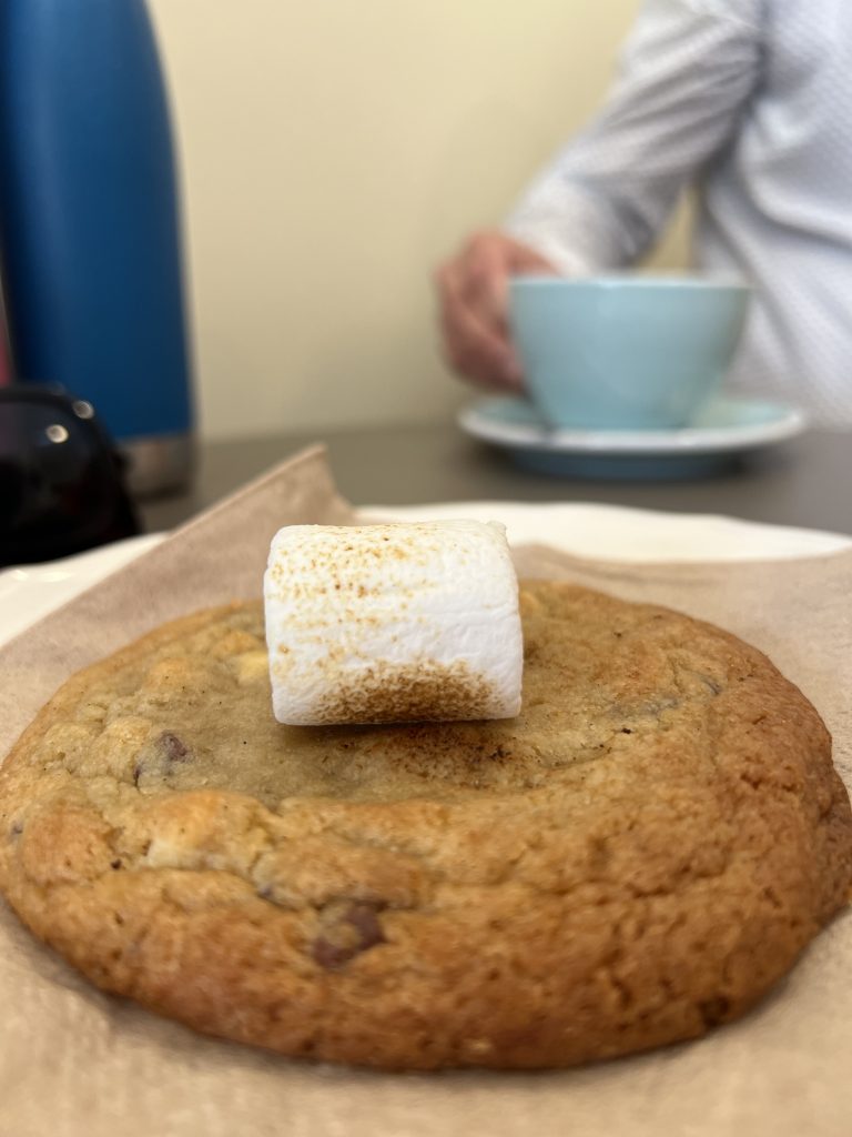 Side View of Marshmallow Chocolate Chip Cookie at Kanuck Coffee Roasters Review Armação de Pêra Portugal
