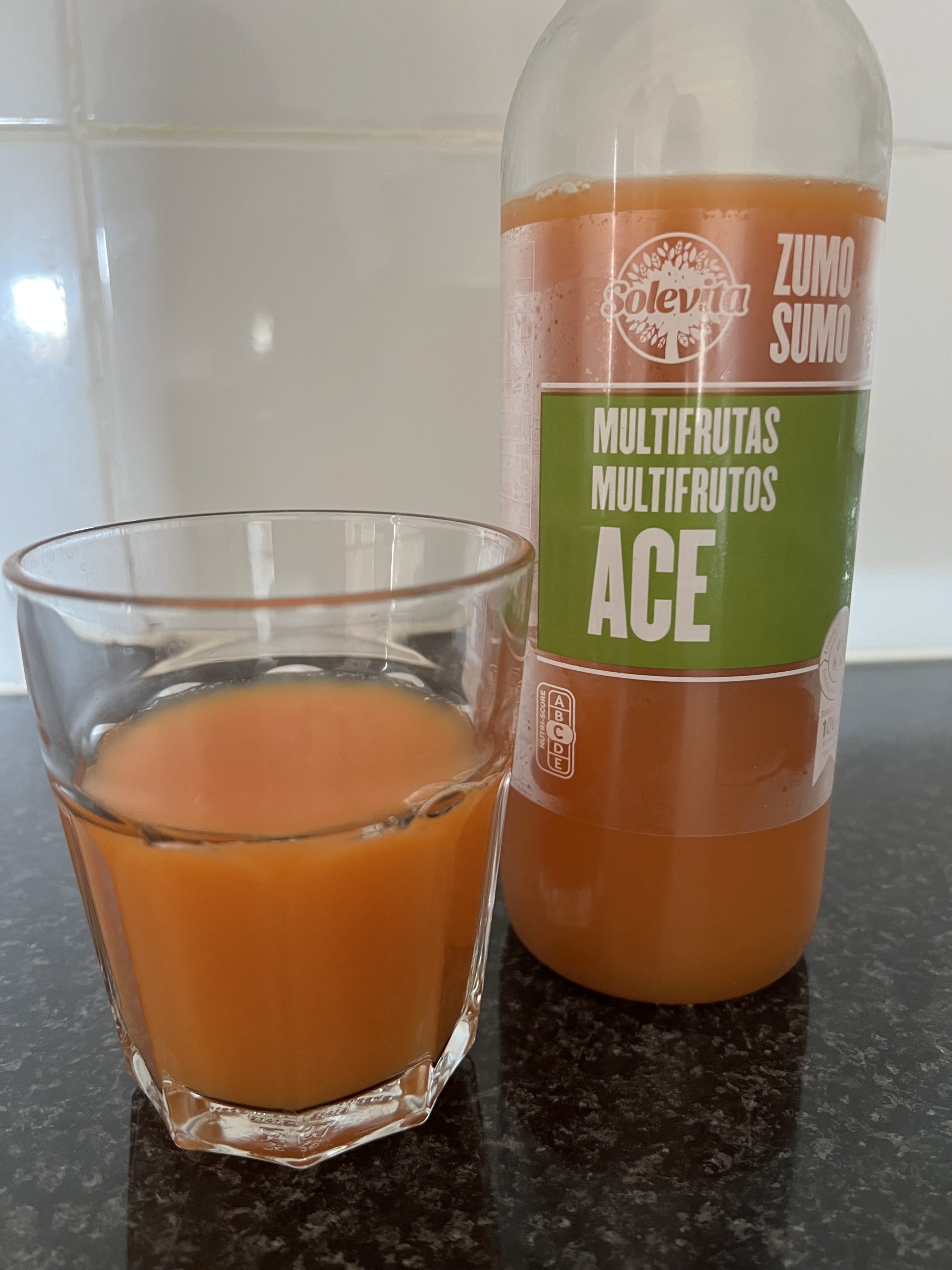 Solevita Multifruitos ACE vs Limonada de Mirtilo Juice — Lidl Portugal Taste Test & Comparison