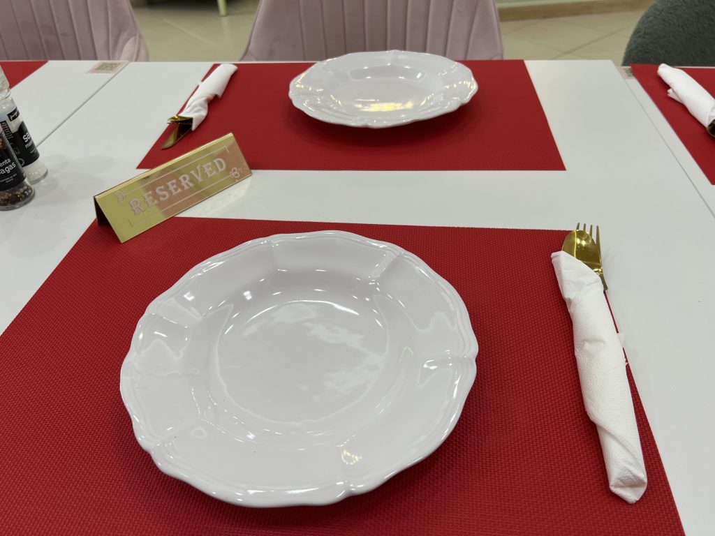 Reserved Table at MB Cakes Brunch & Coffee Loulé