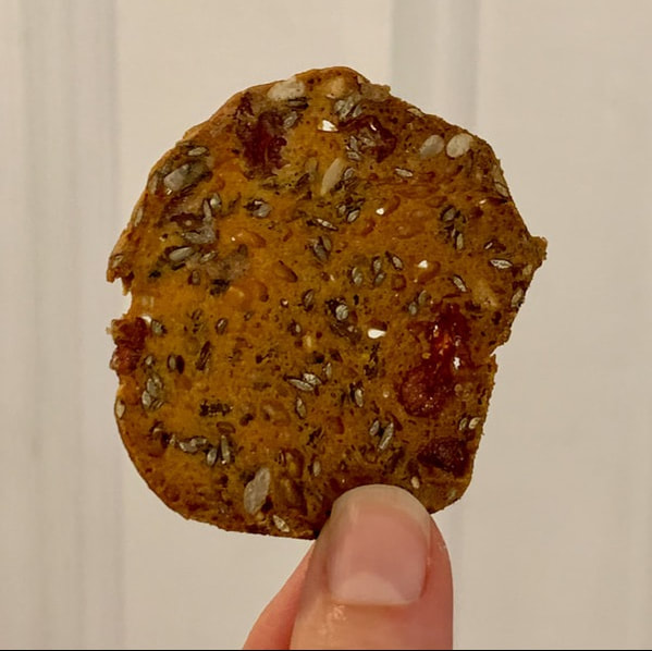 Olina’s Bakehouse Cranberry & Sunflower Seed Artisan Crackers Review – Misfits Market