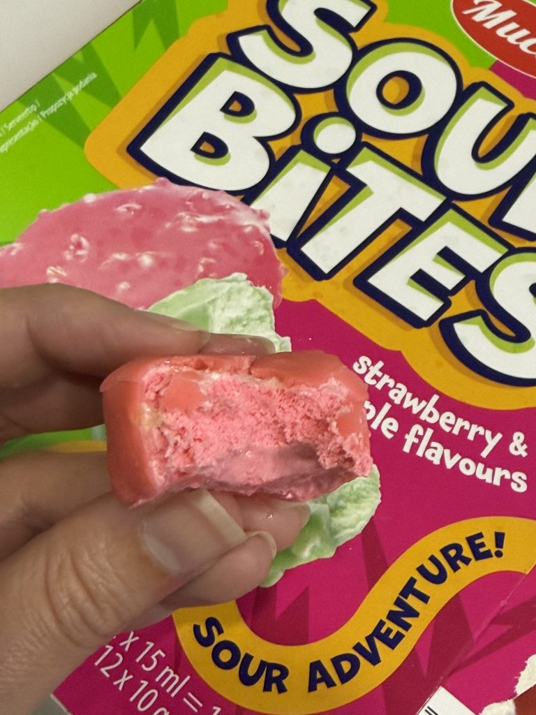 Aldi Mucci Sour Bites Review — Strawberry Inside | Aldi Portugal Reviews