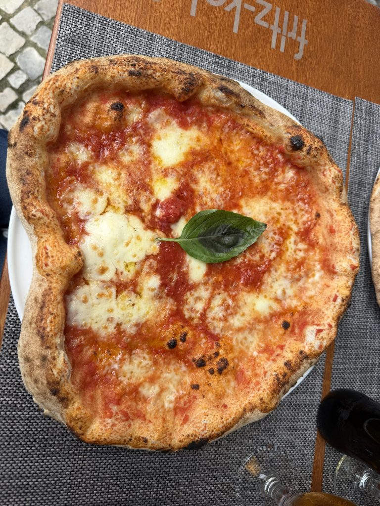 Lisbon Pizzeria Santa Chiara Photo Review β Heart Shaped Margherita Pizza
