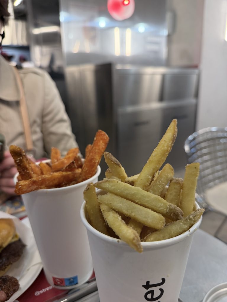 Street Smash Burger Lisbon Review Alvalade Photos | French Fries and Sweet Potato Fries | Best Smash Burger in Lisbon?
