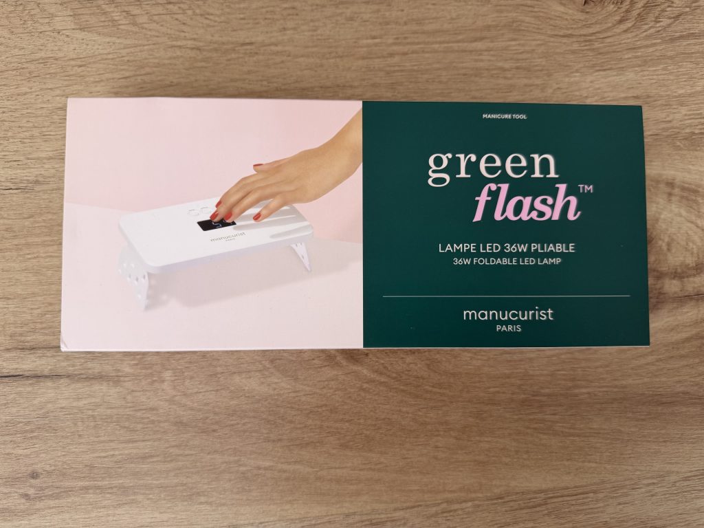 Manucurist Green Flash Starter Kit Unboxing & Review — 36W LED Professional Lamp Packaging