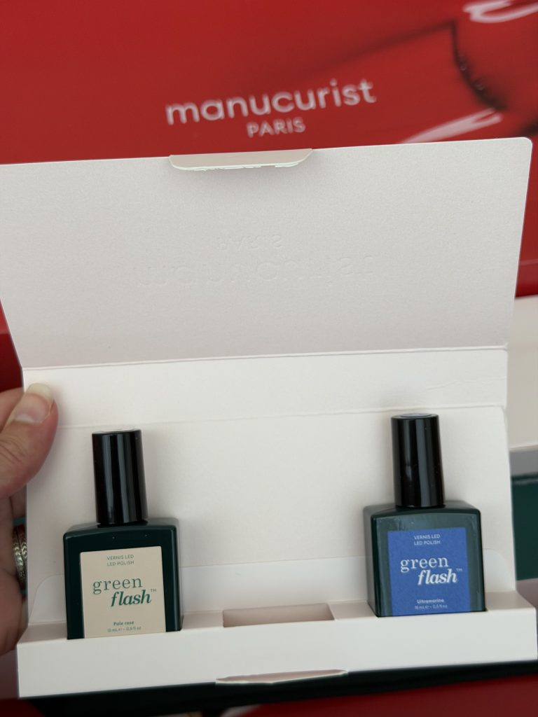 Manucurist Green Flash Starter Kit Unboxing & Review - 2 led gel polishes in a box