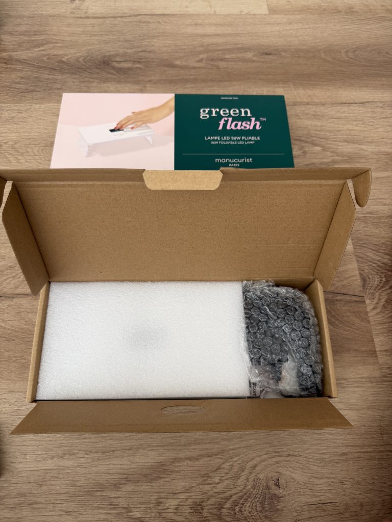Manucurist Green Flash Starter Kit Unboxing & Review — 36W LED Professional Lamp Packaging in Box