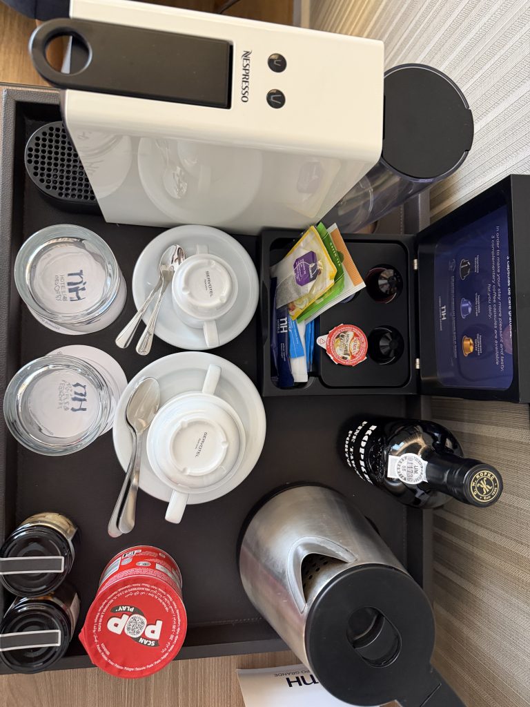 NH Lisboa Campo Grande Hotel Photo Superior Terrace Room Coffee Station