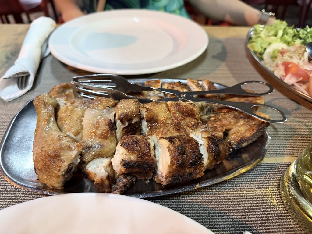 Restaurante O Cisne Photo Review VRSA Restaurants — grilled chicken cut up