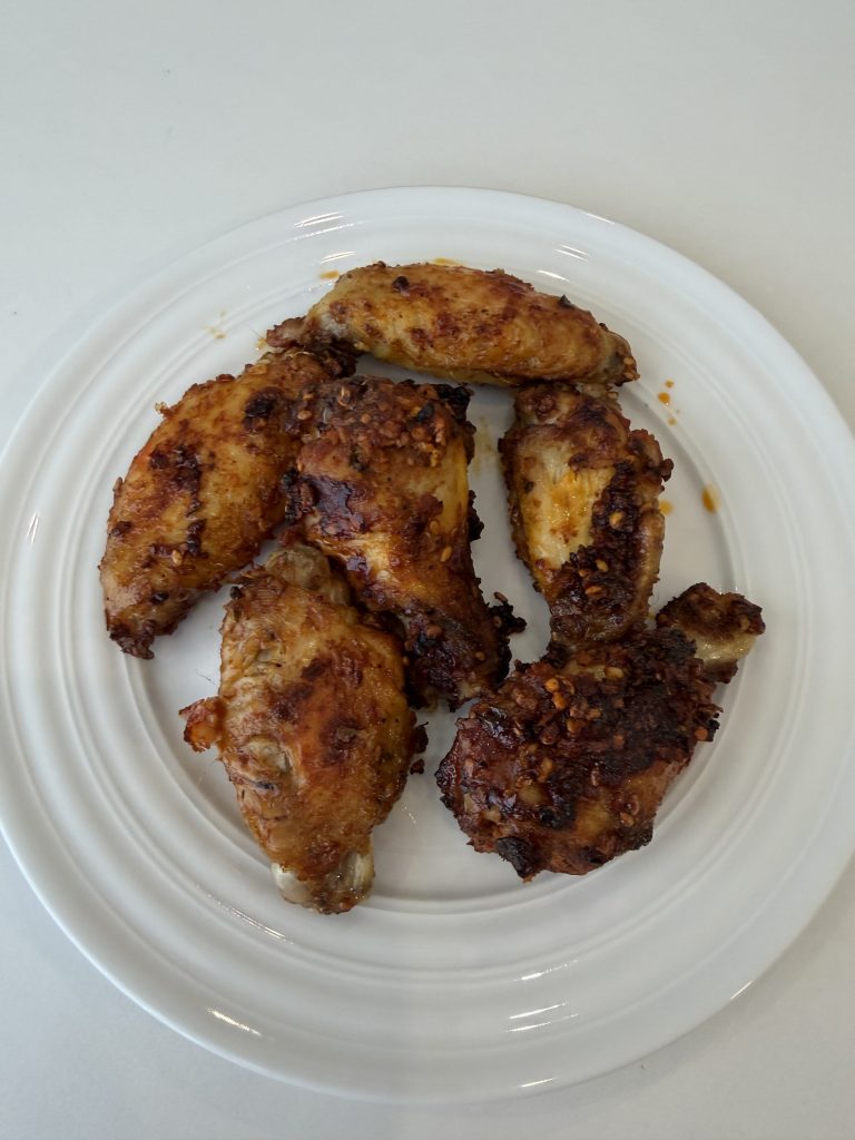 Aldi Hot Wings Review — Lusiaves Chicken Wings Overhead View | Aldi Finds Portugal
