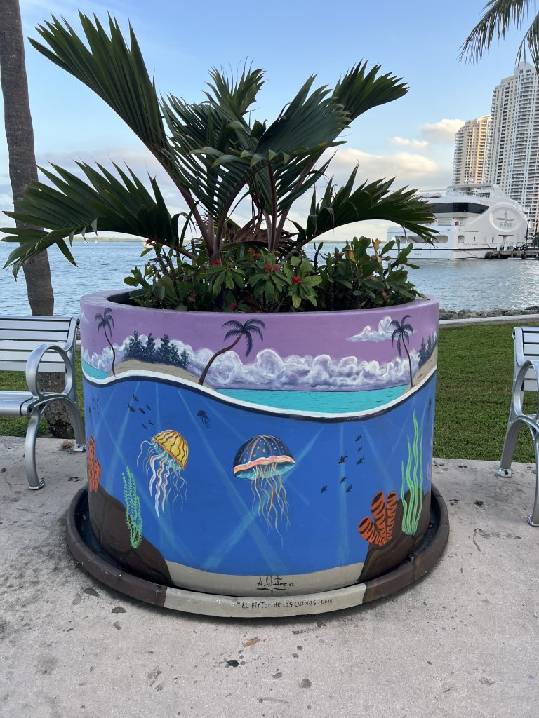 What To Do In Miami Before a Cruise — Spot Local Art in Bayfront Park Cuban Artist
