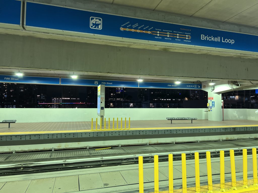 Miami Metromover Fifth Street Station Brickell Loop