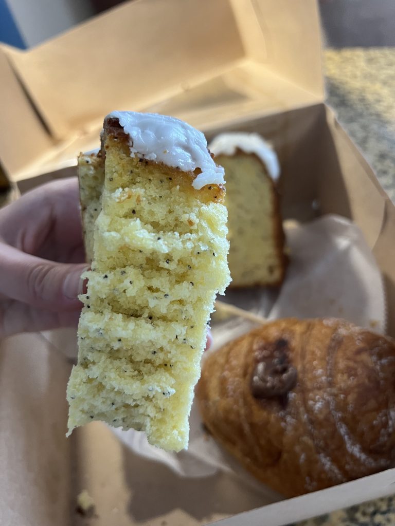 Raccoon Coffee & Kitchen Brickell Reviews — Delicious Iced Lemon Loaf with Poppy Seeds | Too Good To Go Miami Discount